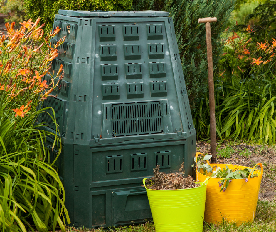 Composting  (Composters & Kitchen Bins)